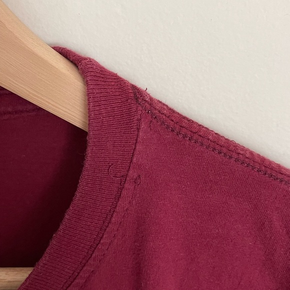 Nepal Buddha Stupa Graphic Burgundy T Shirt Adult size Large - Picture 9 of 9